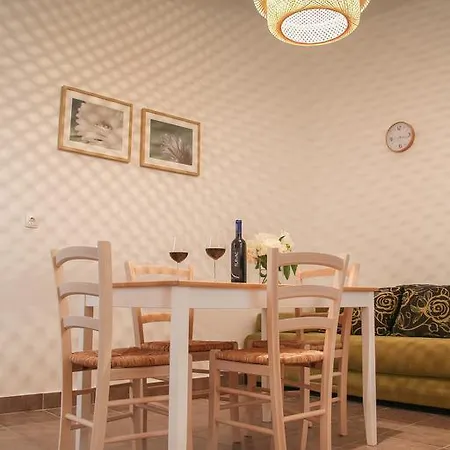 Apartment Ema