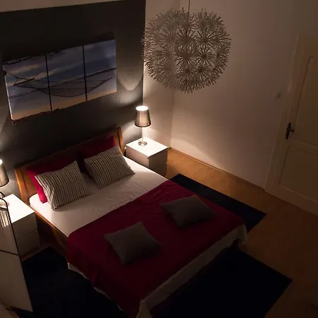 Ema Apartment